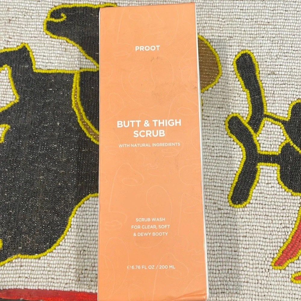 NIB BUTT & THIGH SCRUB - Picture 1 of 6